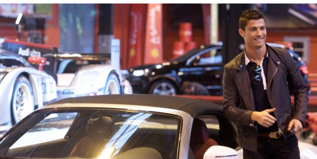 Ronaldo seguros coches de lujo
